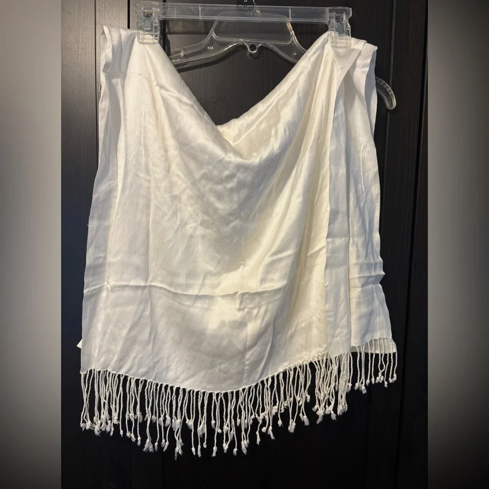 Sateen finish scarf